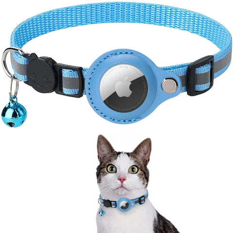 <p>Cat harnesses, collars and leashes</p>